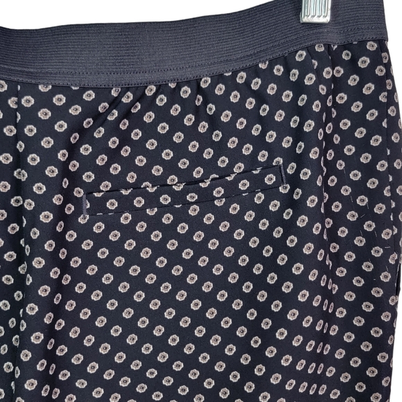 Ann Taylor Spring Summer Thin Flowy Dark Blue Floral Pants With Pockets Size 6 - Picture 6 of 15